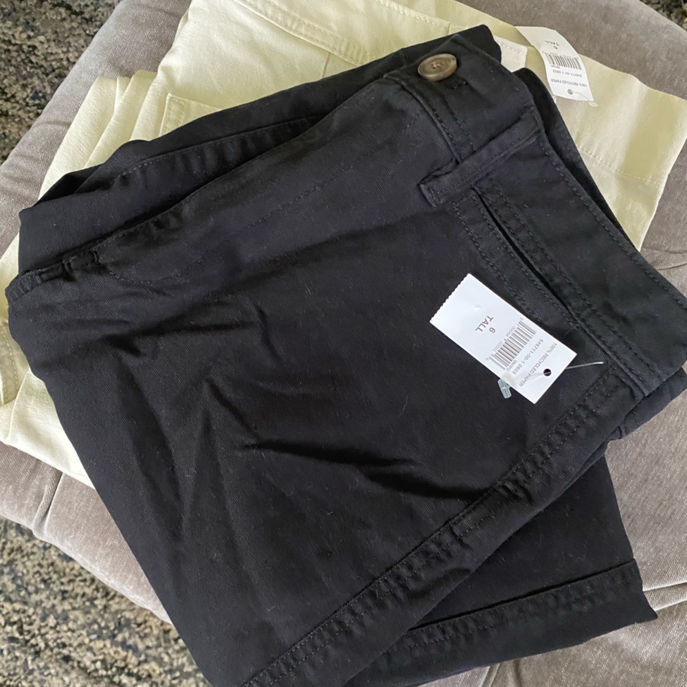Gap High Rise Wide-Leg Crop Khakis